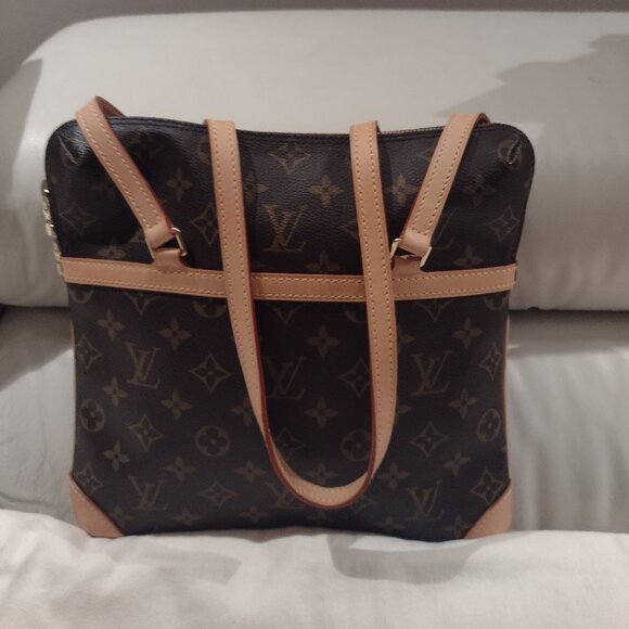 💯% authentic RARE PERFECT Louis Vuitton Coussin shoulder bag 🌹🌹 - Picture 12 of 16